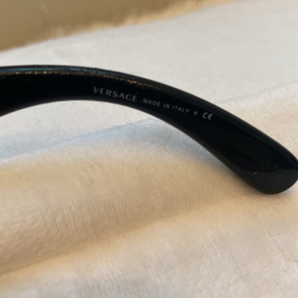 Versace Sunglasses Unisex black and gold - Picture 13 of 15